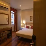 Otel Grande Pensao Residencial Alcobia