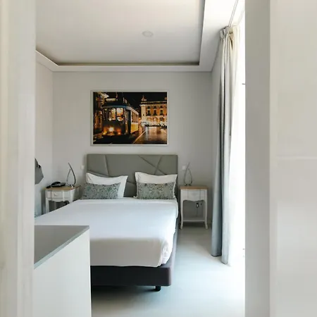 Grande Pensao Residencial Alcobia *