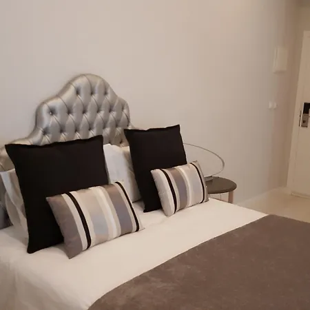 阿露比雅格兰德盘沙住宅酒店 2* Lisboa