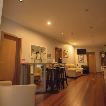 阿露比雅格兰德盘沙住宅酒店 *