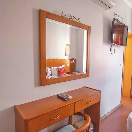 阿露比雅格兰德盘沙住宅酒店 酒店 Lisboa