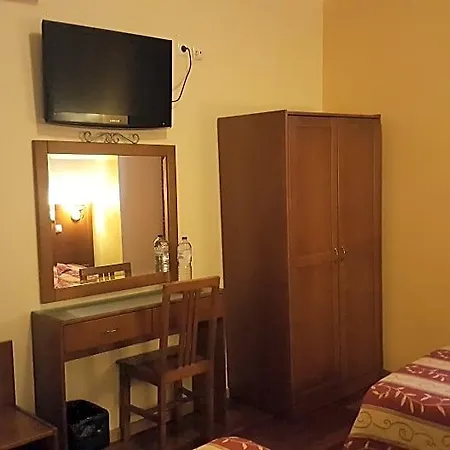 Grande Pensao Residencial Alcobia Hotel