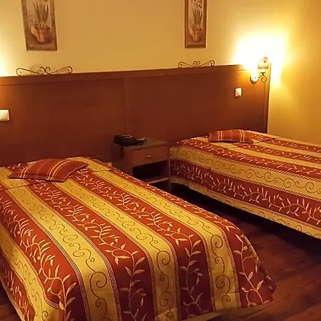 Grande Pensao Residencial Alcobia Hotel 2*