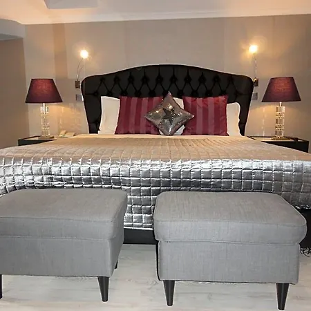 Grande Pensao Residencial Alcobia 2*
