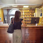 Grande Pensao Residencial Alcobia Hotel 2*