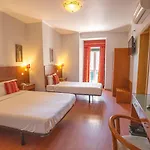 Grande Pensao Residencial Alcobia 2* Lissabon