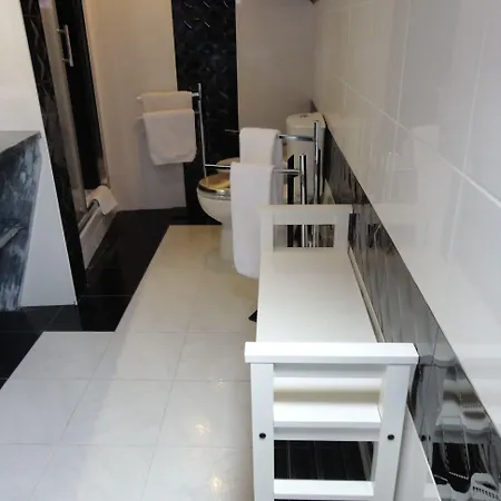 Grande Pensao Residencial Alcobia 2* Lissabon