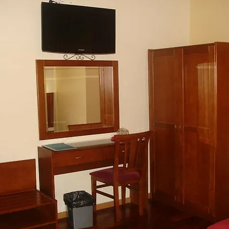 Otel Grande Pensao Residencial Alcobia